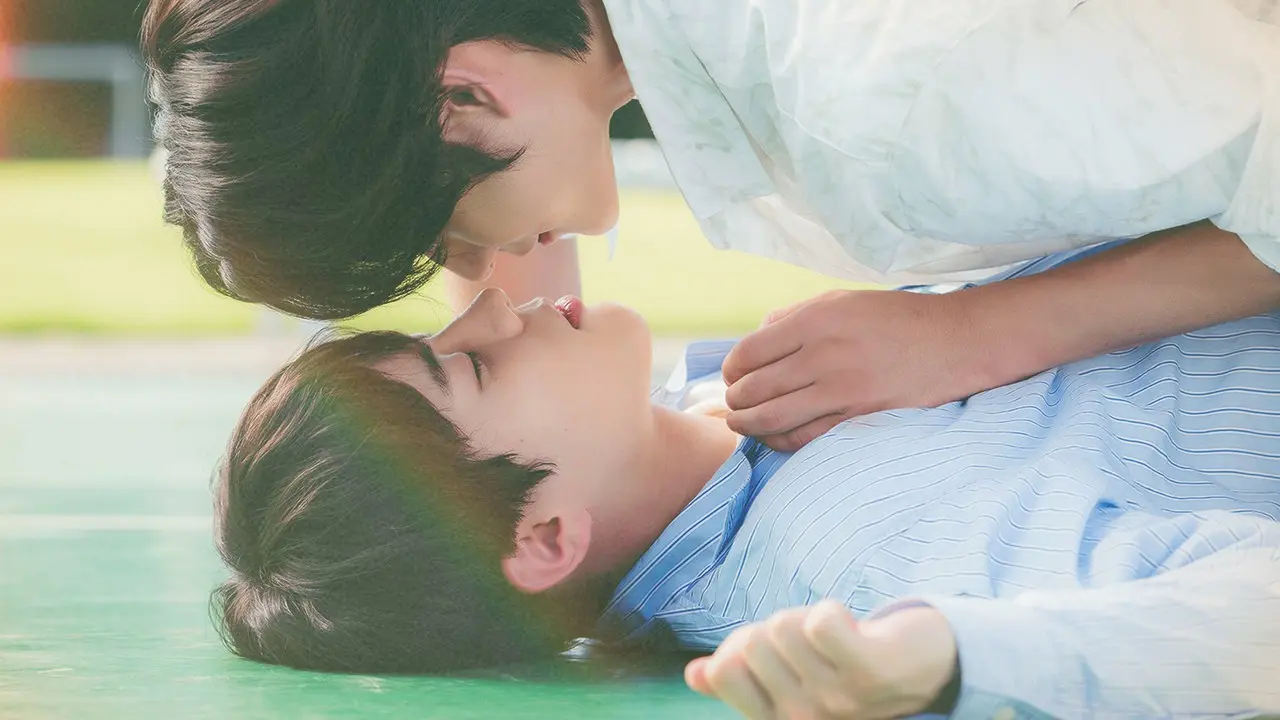 「君の唇を噛みたい」© 2021 Moving Pictures Company Co., Ltd. & KUMA All rights reserved.