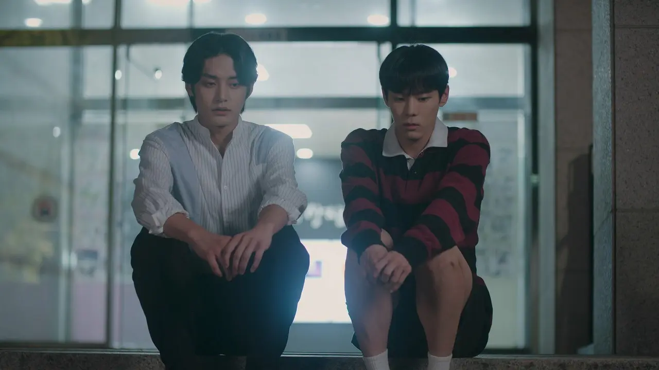 「君の唇を噛みたい」© 2021 Moving Pictures Company Co., Ltd. & KUMA All rights reserved.