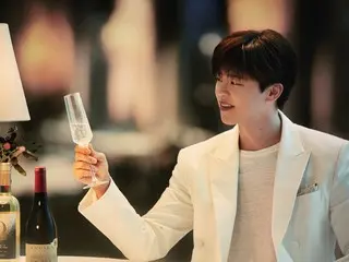 パク・ジヒョン、ファンコンサートチケット5分で全席完売…チケットパワーを証明