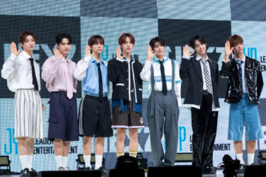 JYP、6年ぶりのボーイズグループNEXZがデビュー…ショーケース成功でグローバルも注目